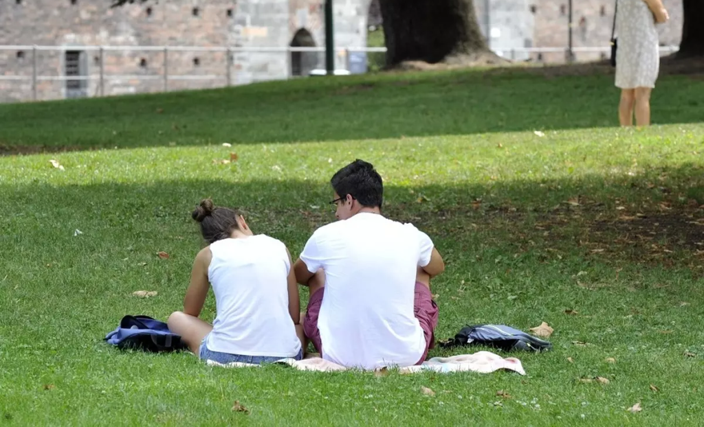 Milano mappa gli “Spazi Freschi”: 116 luoghi pubblici per affrontare il caldo estivo