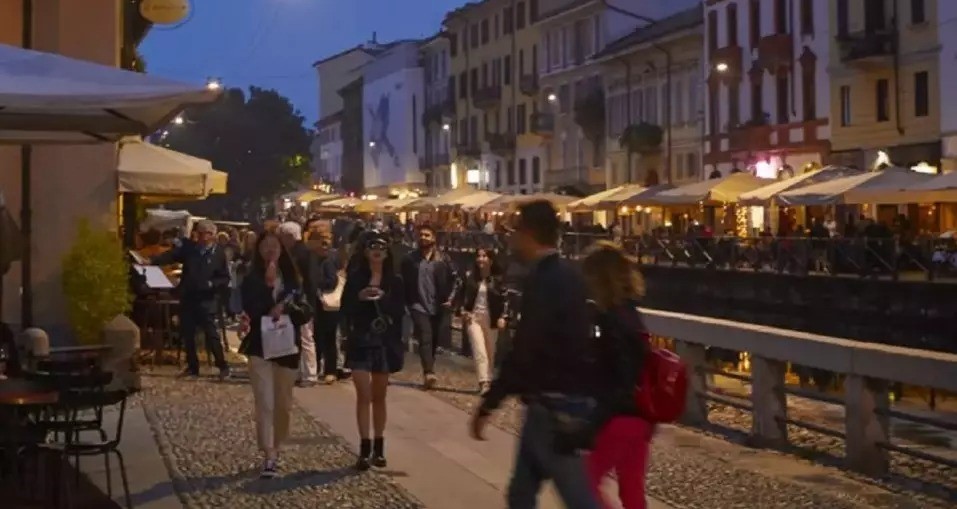  Movida, pubblicate le ordinanze per la regolamentazione in 12 zone della città e nell’area Lazzaretto-Melzo