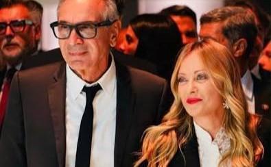 La premier Giorgia Meloni alla Fashion Week: “Il governo è vicino al settore della Moda”
