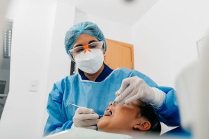 Ogni quanto andare dal dentista? Le indicazioni degli esperti