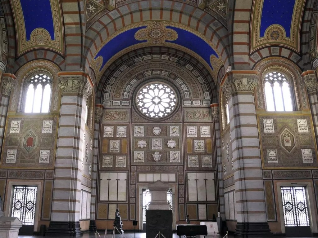 Un anno di lutti all’ombra del Duomo. Baresi, don Mazzi, Pizzul, Vanoni: ecco chi sono i 14 personaggi che verranno accolti al Pantheon