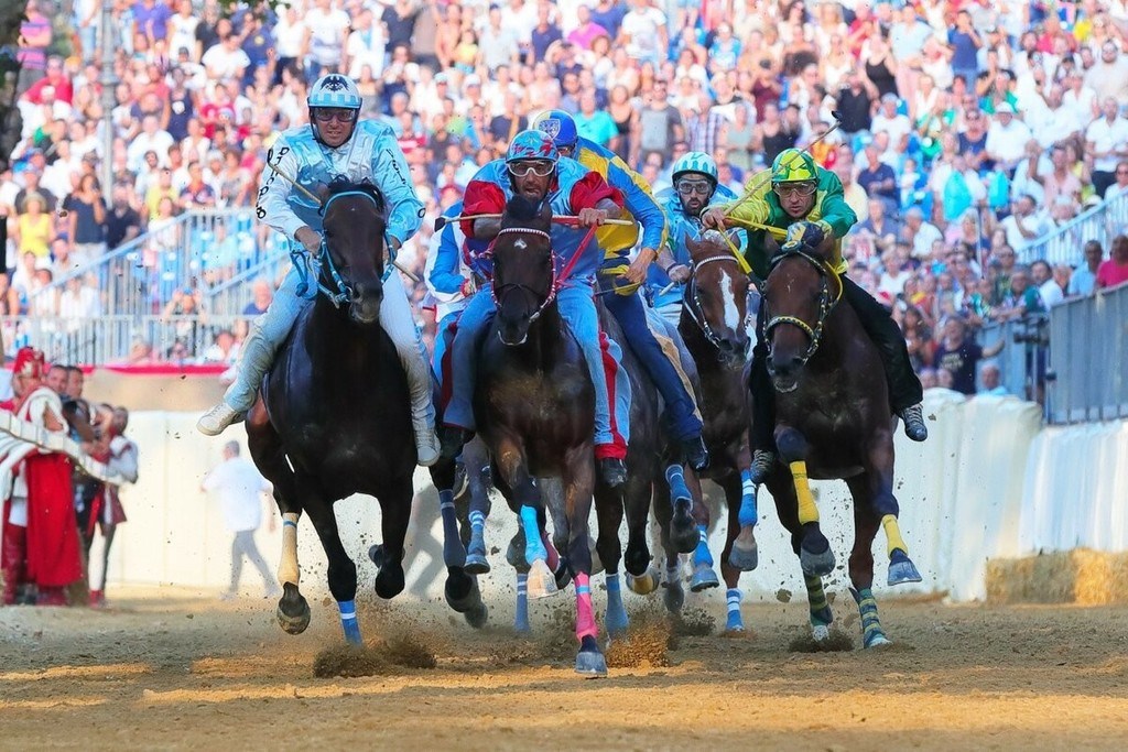 Palio di Asti 2026, conto alla rovescia per la grande sfida del 6 settembre: programma, diretta TV e informazioni utili